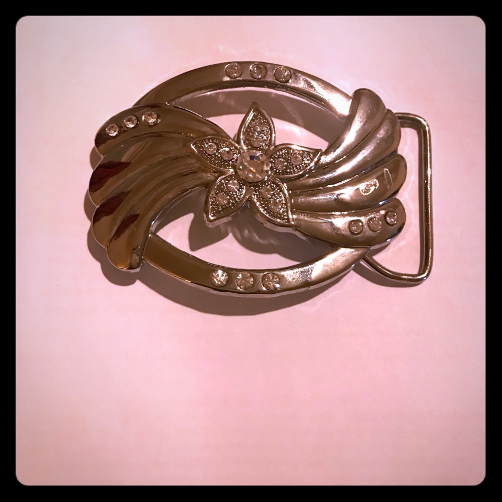 New rhinestone flower buckle - Picture 2 of 6